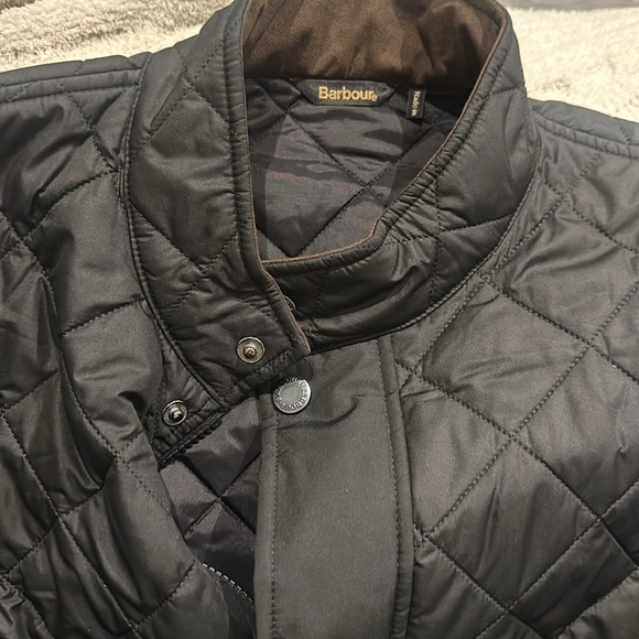 Barbour
Lowerdale
Quilted Jacket - Picture 4 of 8